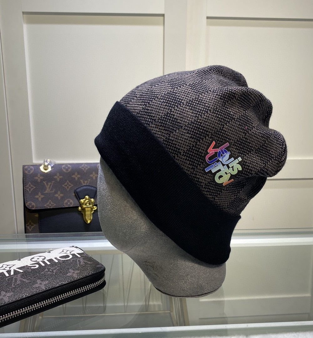 Louis Vuitton Beanie In Black LV Headwear
