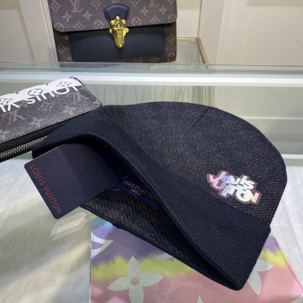 Louis Vuitton Beanie In Black LV Headwear