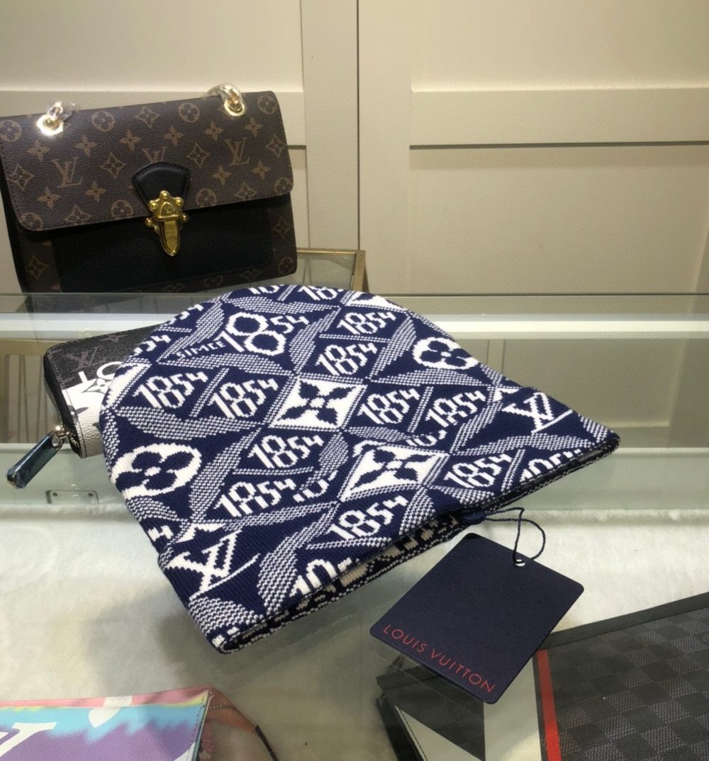 Louis Vuitton Beanie In Blue LV Headwear