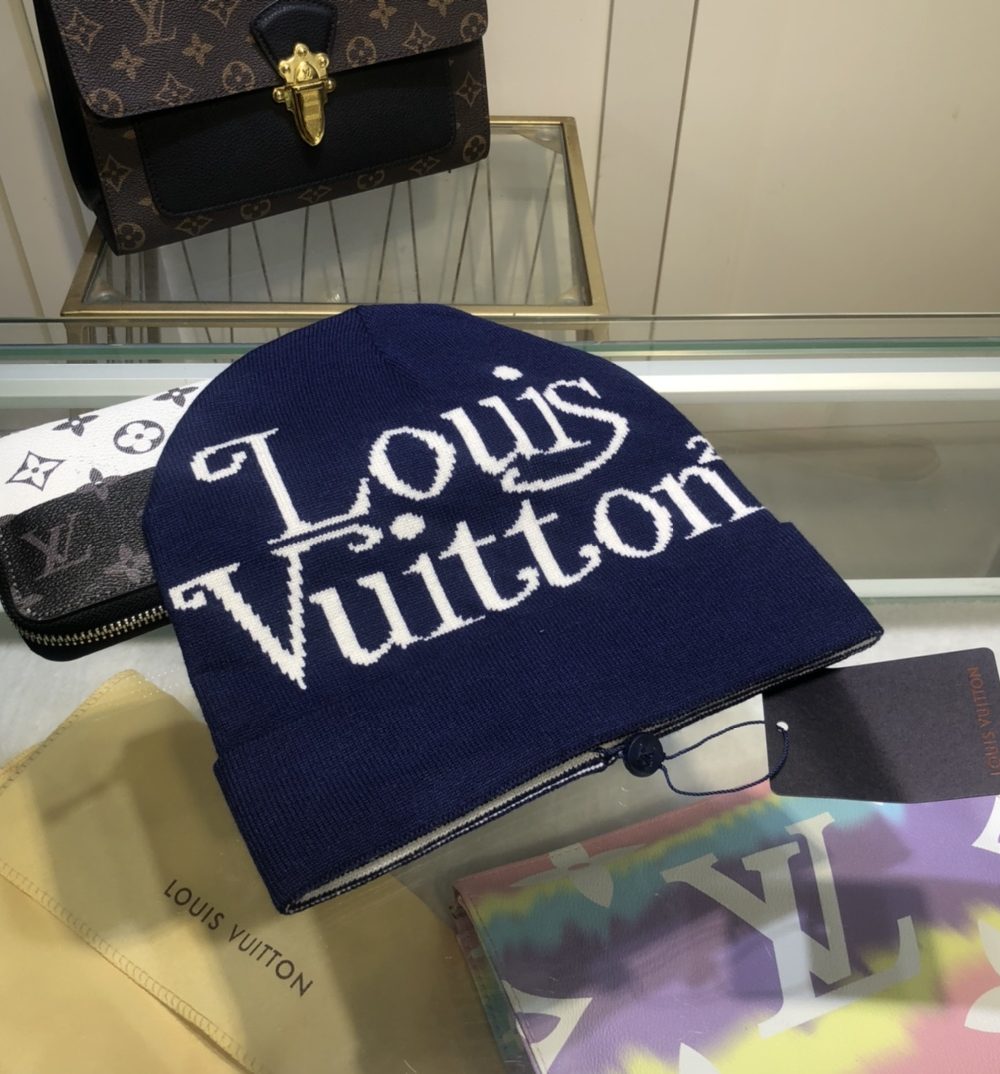 Louis Vuitton Beanie In Dark Blue LV Headwear