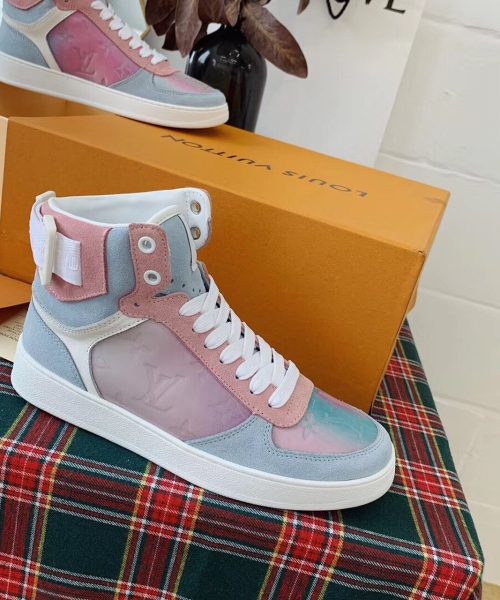 Louis Vuitton Boombox Sneaker Boot Calfskin Leather Spring/Summer Collection White/Blue/Pink