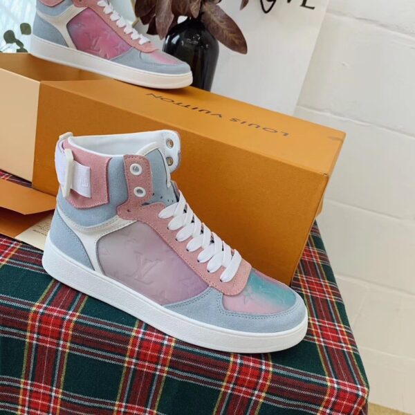 Louis Vuitton Boombox Sneaker Boot Calfskin Leather Spring/Summer Collection White/Blue/Pink