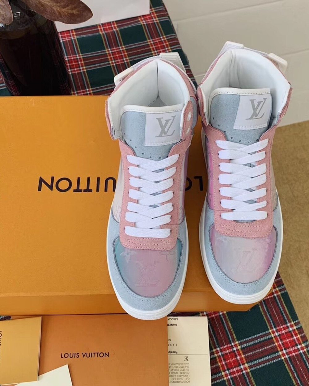 Louis Vuitton Boombox Sneaker Boot Calfskin Leather Spring/Summer Collection White/Blue/Pink