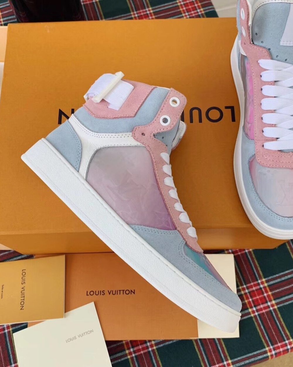 Louis Vuitton Boombox Sneaker Boot Calfskin Leather Spring/Summer Collection White/Blue/Pink