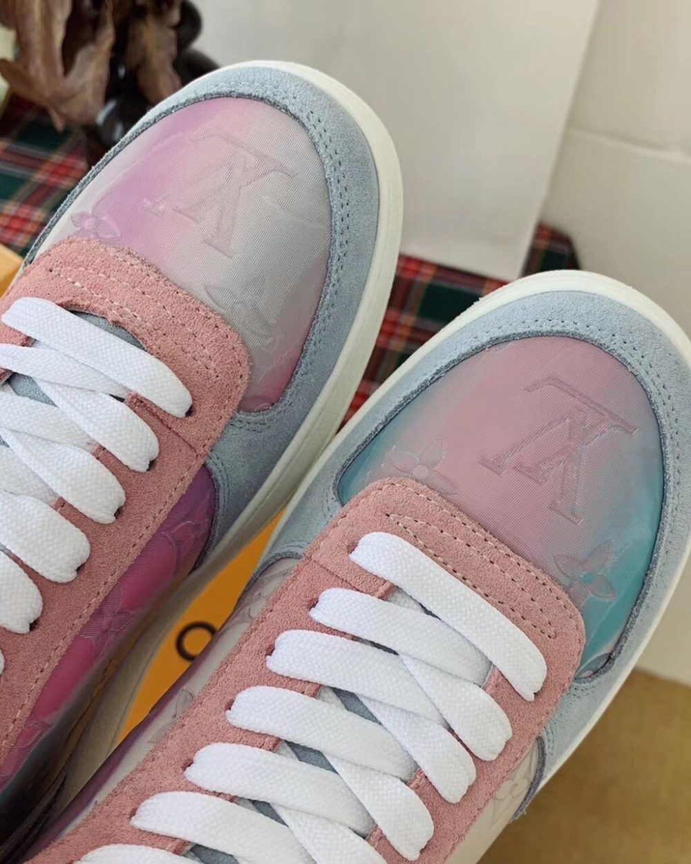 Louis Vuitton Boombox Sneaker Boot Calfskin Leather Spring/Summer Collection White/Blue/Pink