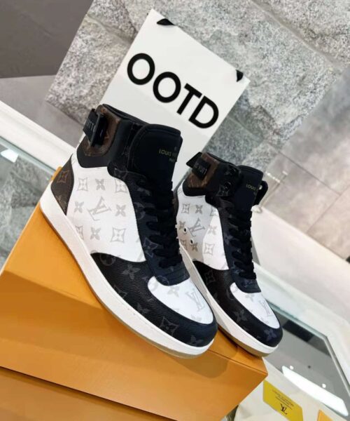 Louis Vuitton Boombox Sneaker Boot Patent Monogram Material Black/White For Women LV