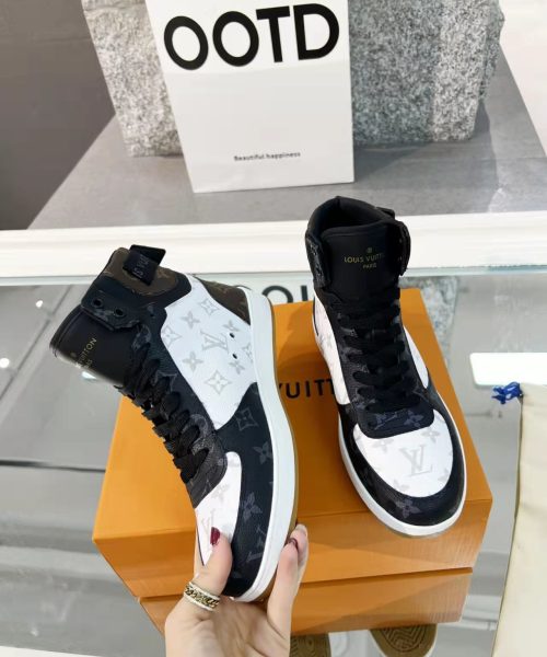 Louis Vuitton Boombox Sneaker Boot Patent Monogram Material Black/White For Women LV