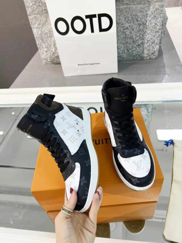 Louis Vuitton Boombox Sneaker Boot Patent Monogram Material Black/White For Women LV
