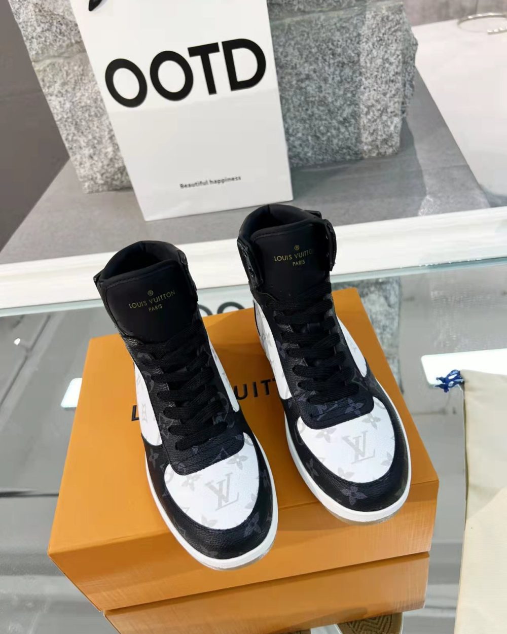 Louis Vuitton Boombox Sneaker Boot Patent Monogram Material Black/White For Women LV