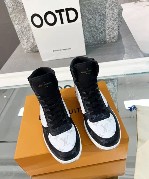 Louis Vuitton Boombox Sneaker Boot Patent Monogram Material Black/White For Women LV