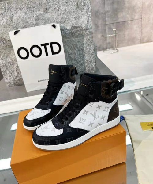 Louis Vuitton Boombox Sneaker Boot Patent Monogram Material Black/White For Women LV