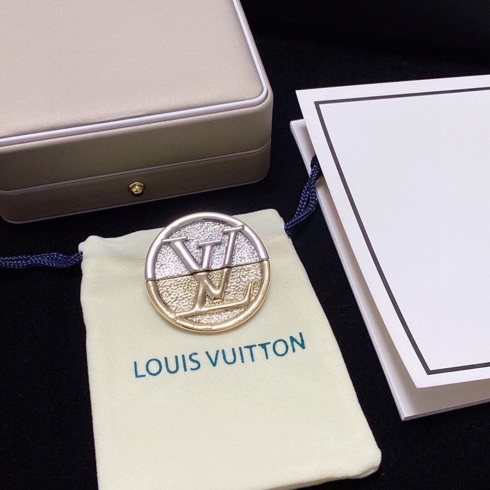 Louis Vuitton Brooch - Image 6