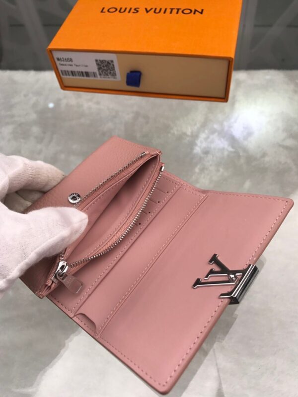 Louis Vuitton Capucines Sweet Brogues Taurillon Pink For Women, Women's Wallets 5.3in/13.5cm LV 
