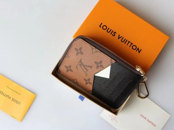 Louis Vuitton Card Holder Recto Verso Monogram and Monogram Reverse Canvas For Women, Women's Wallets 5.1in/13cm LV