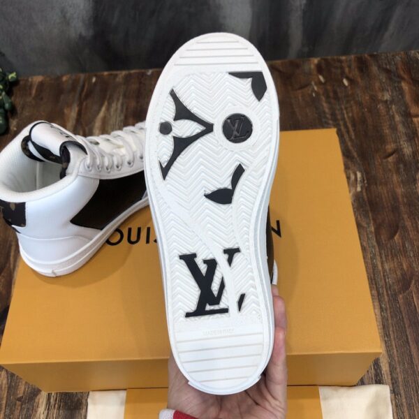 Louis Vuitton Charlie Sneaker Boot Mix Of Recycled And Bio Based Materials White For Women LV 1A9RYU