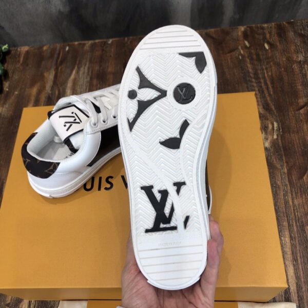 Louis Vuitton Charlie Sneaker Mix Of Recycled And Bio-Based Sustainable Materials Cacao Brown For Women LV 1A9JN8