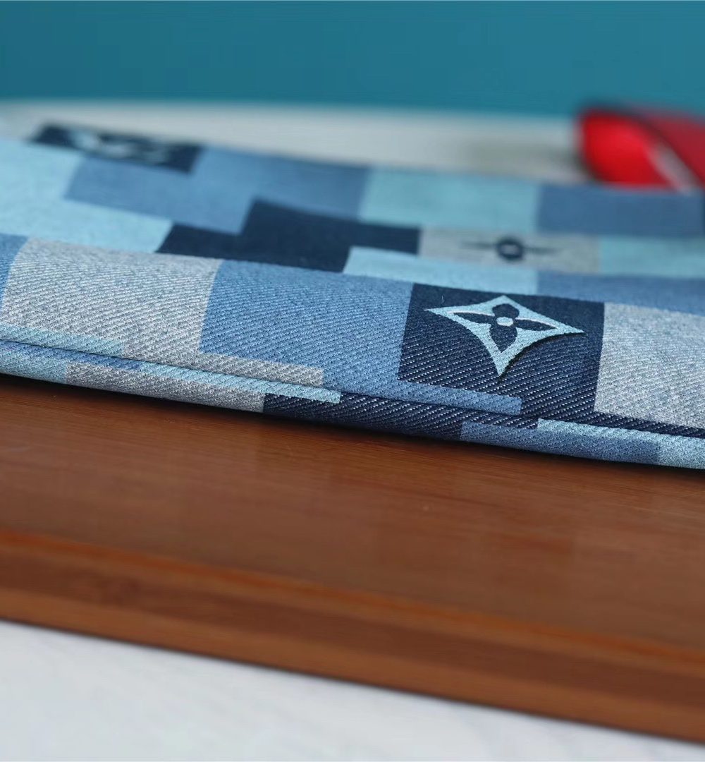 1:1 Replica Louis Vuitton City Pouch Monogram Denim Canvas Red For Women, Women's Wallets 9.1in/23cm LV M68761