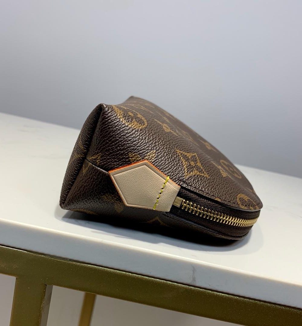 1:1 Replica Louis Vuitton Cosmetic Pouch PM Monogram Canvas For Women, Women's Bags 7.5in/19cm LV M47515