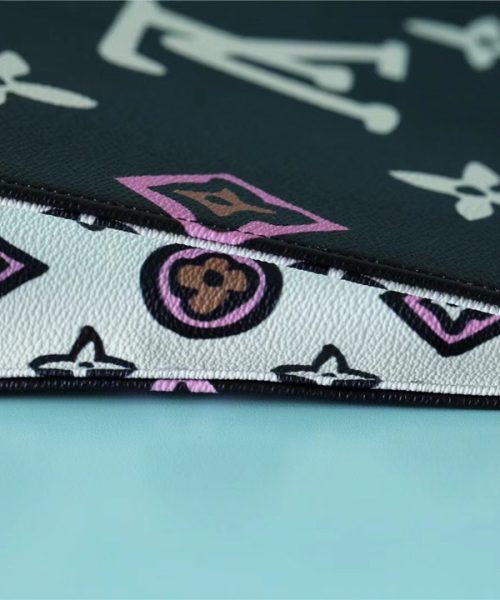 1:1 Replica Louis Vuitton Cosmetic Toiletry Pouch 26 Waxed Monogram Canvas Black For Women, Women's Wallets 9.8in/25cm LV M80751