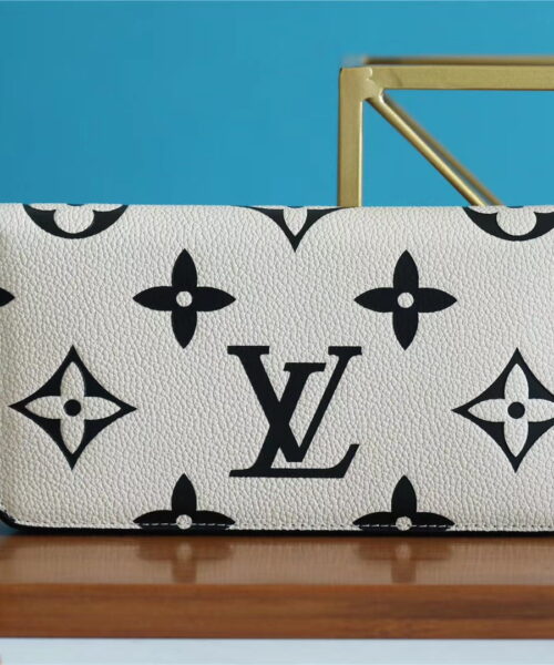 Louis Vuitton Crafty Pochette Felicie Monogram Empreinte White For Women, Women's Wallets 8.3in/21cm LV