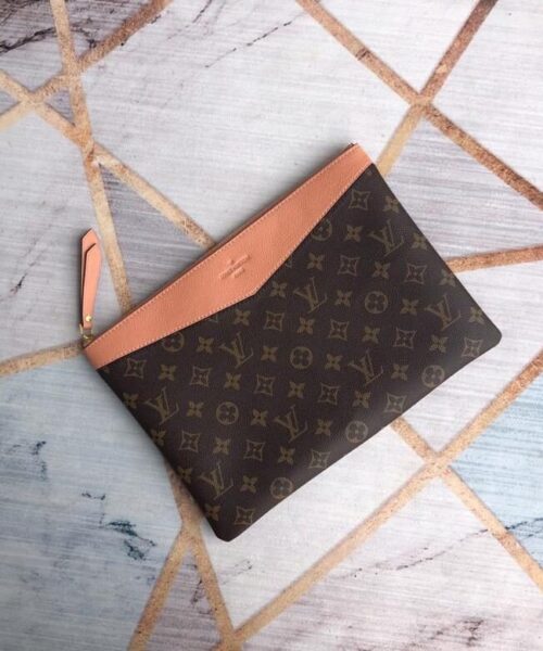 Louis Vuitton Daily Pouch Bag Monogram Canvas Light Pink For Women 11.6in/29.5cm LV M62942