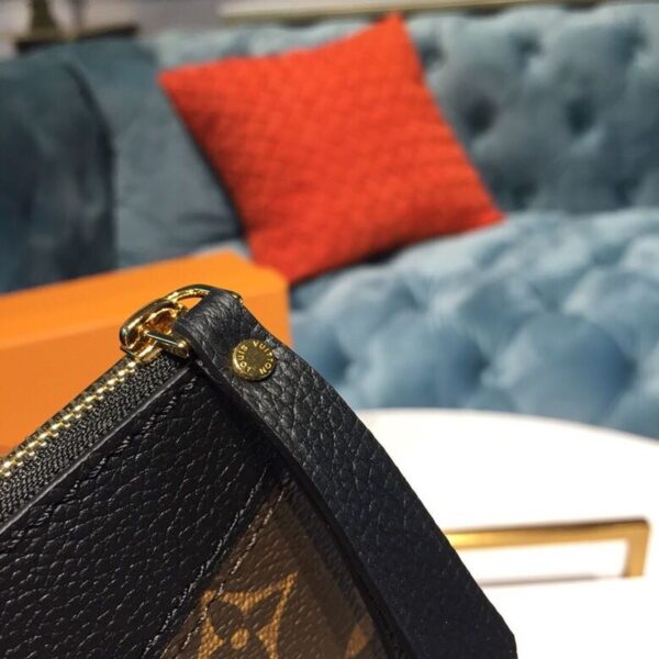 Louis Vuitton Daily Pouch Monogram Canvas For Women, Women's Wallet 11.6in/29.5cm LV M62048