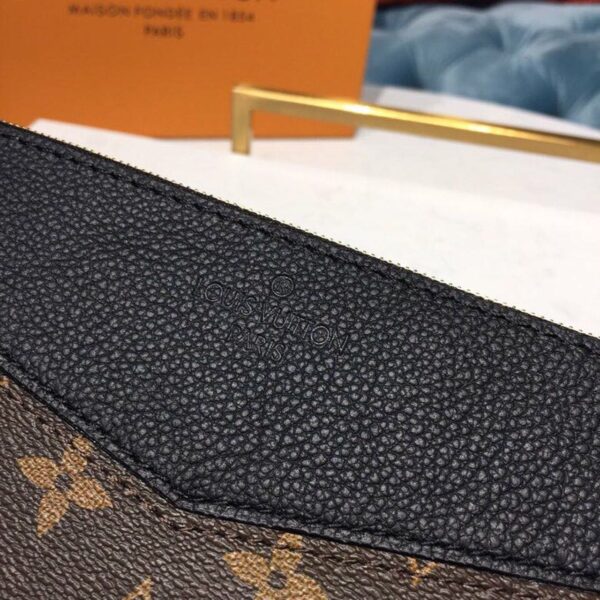 Louis Vuitton Daily Pouch Monogram Canvas For Women, Women's Wallet 11.6in/29.5cm LV M62048