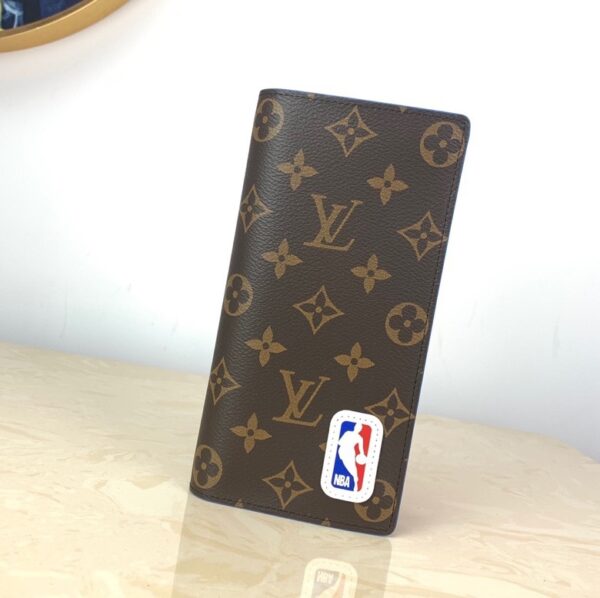 Louis Vuitton Damier Graphite Wallet 19cm Brown