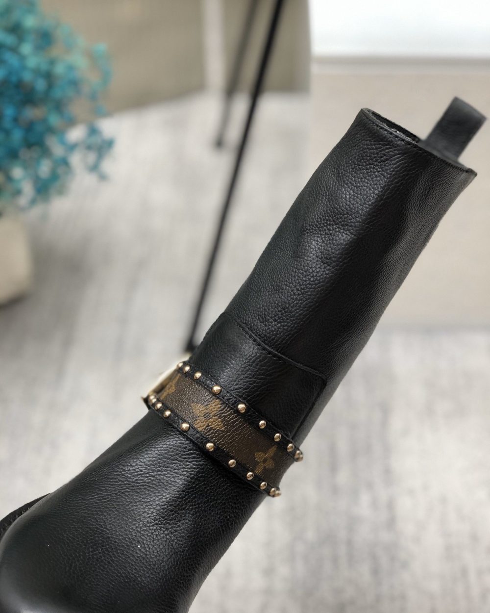 Louis Vuitton Discovery Flat Ankle Boot Black For Women LV