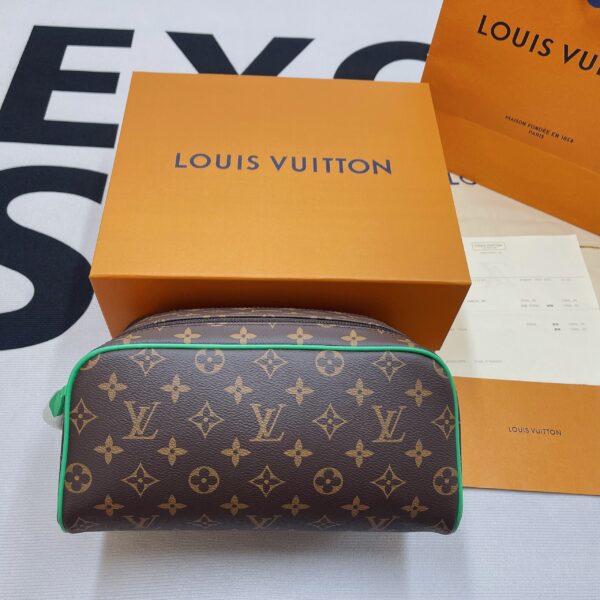 Louis Vuitton Dopp Kit Poche Toilette Monogram Canvas By Virgil Abloh's Minty /Green For Women, Women's Wallets 11in/28cm LV M46253