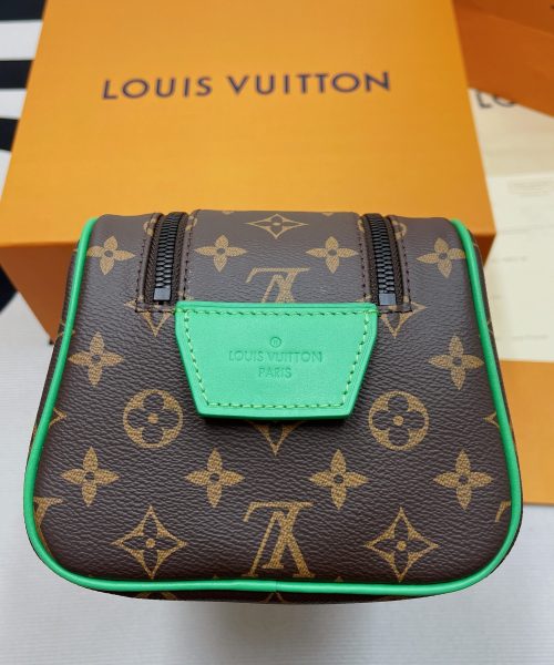 1:1 Replica Louis Vuitton Dopp Kit Poche Toilette Monogram Canvas By Virgil Abloh's Minty /Green For Women, Women's Wallets 11in/28cm LV M46253