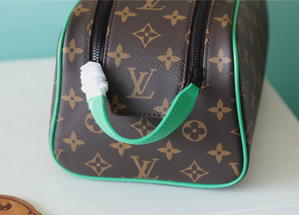 1:1 Replica Louis Vuitton Dopp Kit Poche Toilette Monogram Canvas By Virgil Abloh's Minty /Green For Women, Women's Wallets 11in/28cm LV M46253