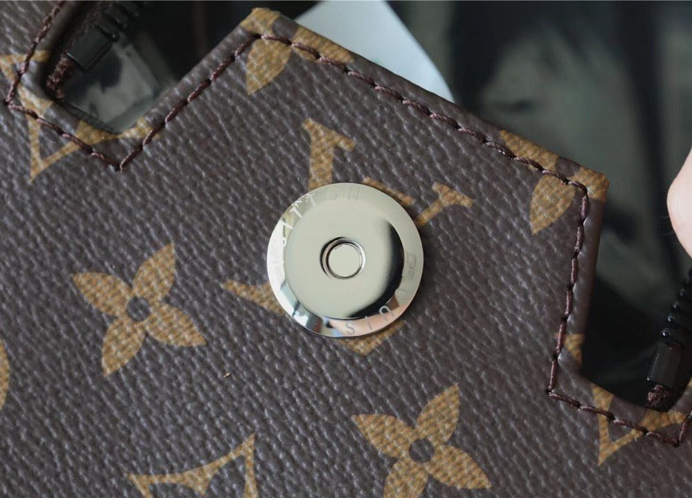 1:1 Replica Louis Vuitton Dopp Kit Poche Toilette Monogram Canvas By Virgil Abloh's Minty /Purple For Women, Women's Wallets 11in/28cm LV 