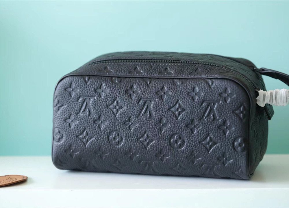 1:1 Replica Louis Vuitton Dopp Kit Toilet Pouch Monogram Empreinte Black For Women, Women's Wallets 11in/28cm LV