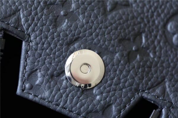 Louis Vuitton Dopp Kit Toilet Pouch Monogram Empreinte Black For Women, Women's Wallets 11in/28cm LV