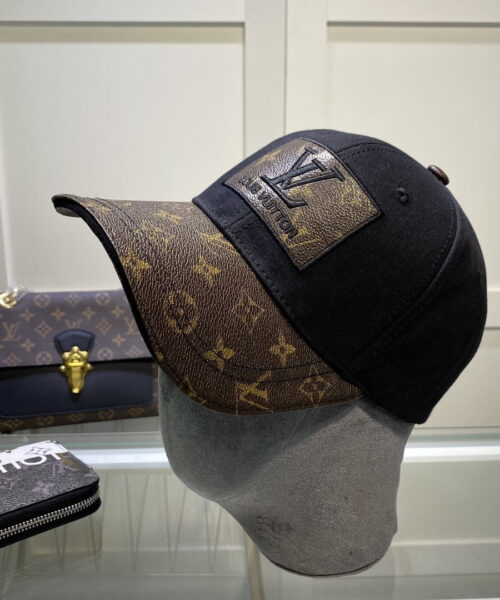 Louis Vuitton Embroidered Logo Baseball Cap Black LV Cap