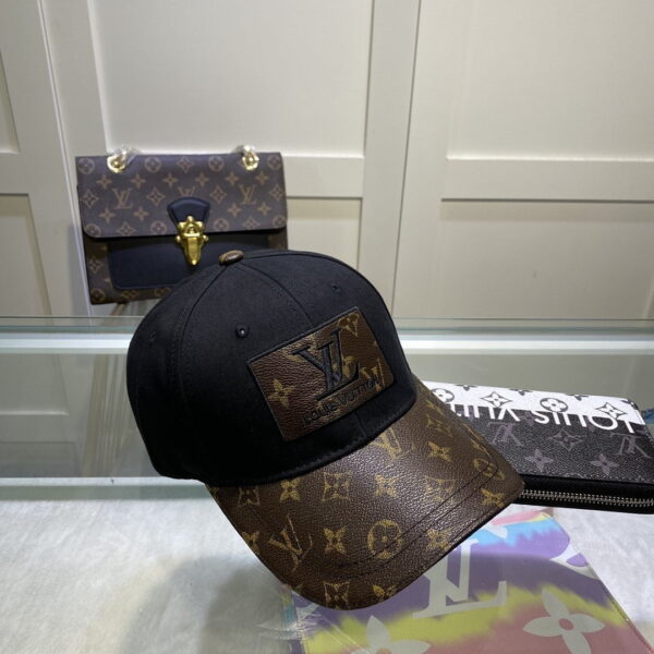 Louis Vuitton Embroidered Logo Baseball Cap Black LV Cap