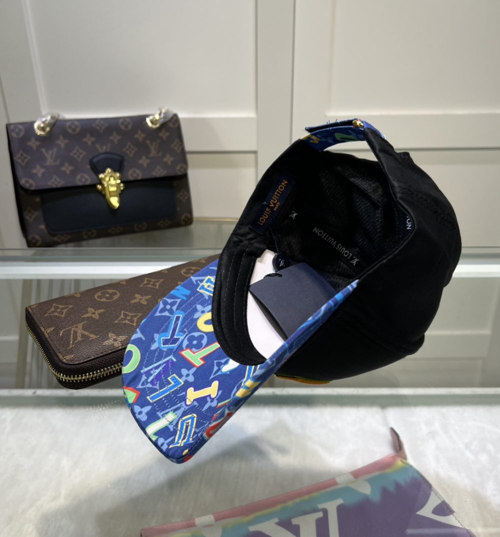 Louis Vuitton Embroidered Logo Baseball Cap Black LV Cap
