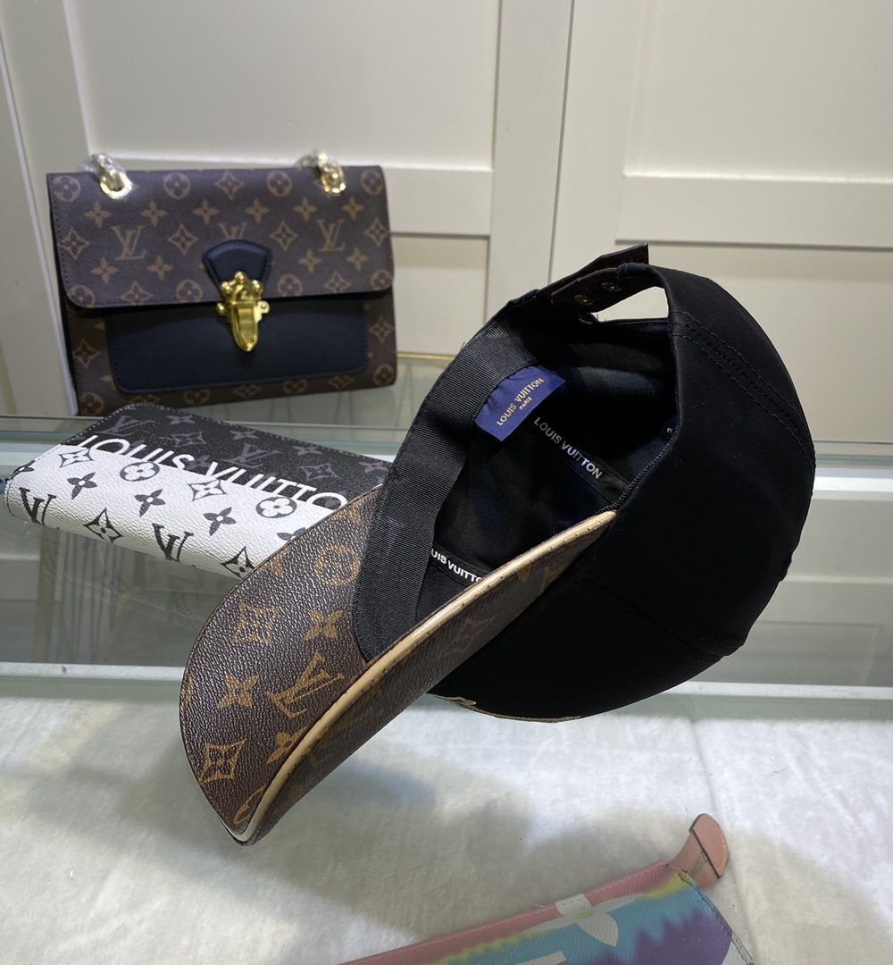 Louis Vuitton Embroidered Logo Baseball Cap Black/Brown LV Cap