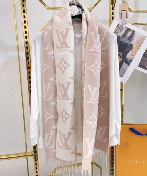 Louis Vuitton Essential Monogram Beige/Rose Scarf 180cm/71in M77854