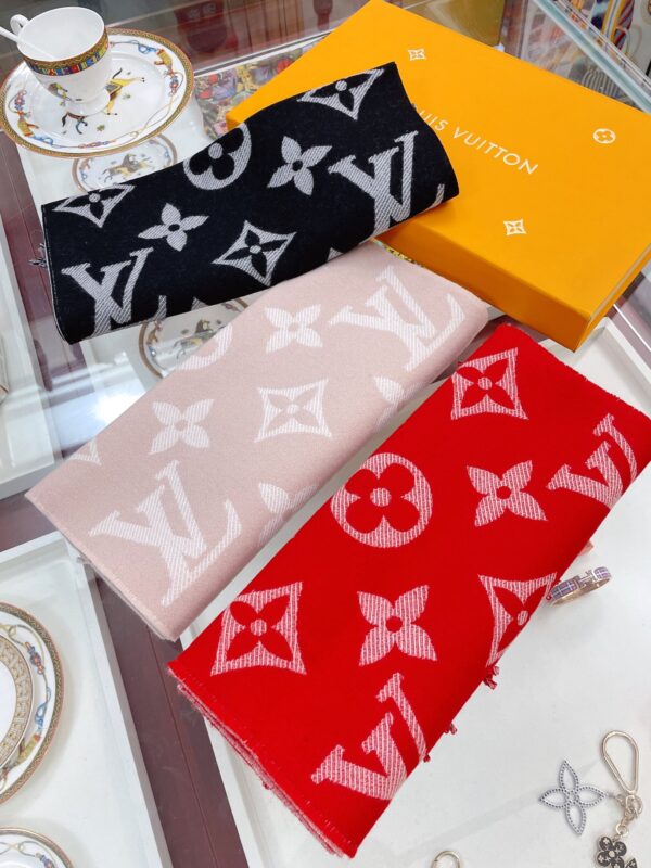Louis Vuitton Essential Monogram Red/Rose Scarf 180cm/71in 