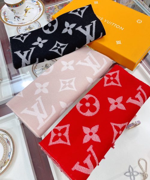 Louis Vuitton Essential Monogram Red/Rose Scarf 180cm/71in