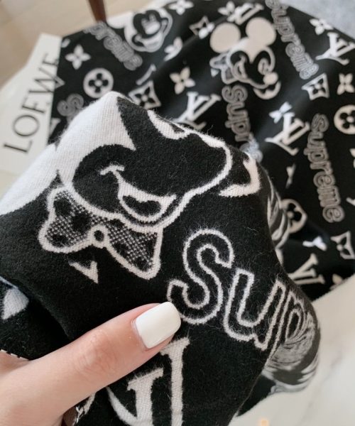 Louis Vuitton Game On Scarf Black 71in/180cm