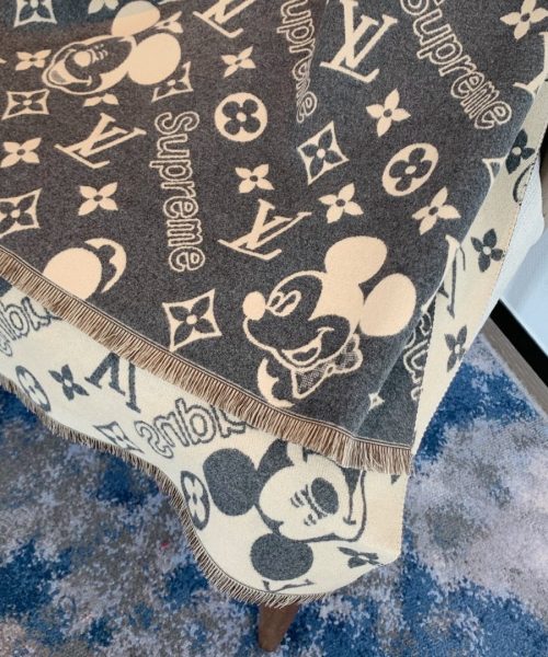 Louis Vuitton Game On Scarf Grey 71in/180cm