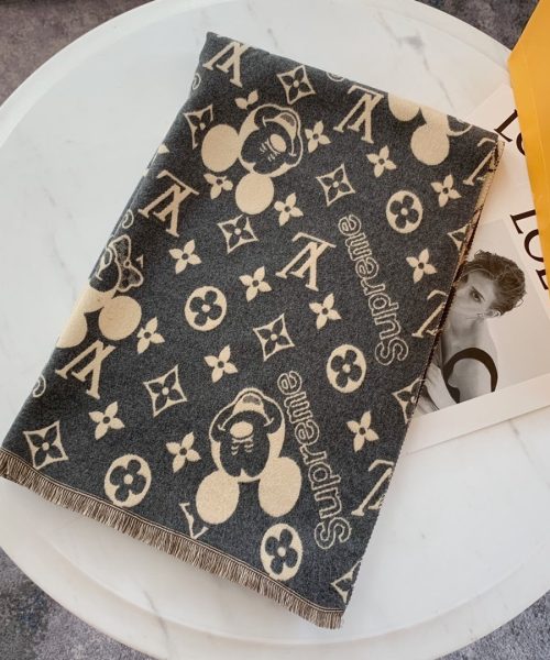 Louis Vuitton Game On Scarf Grey 71in/180cm