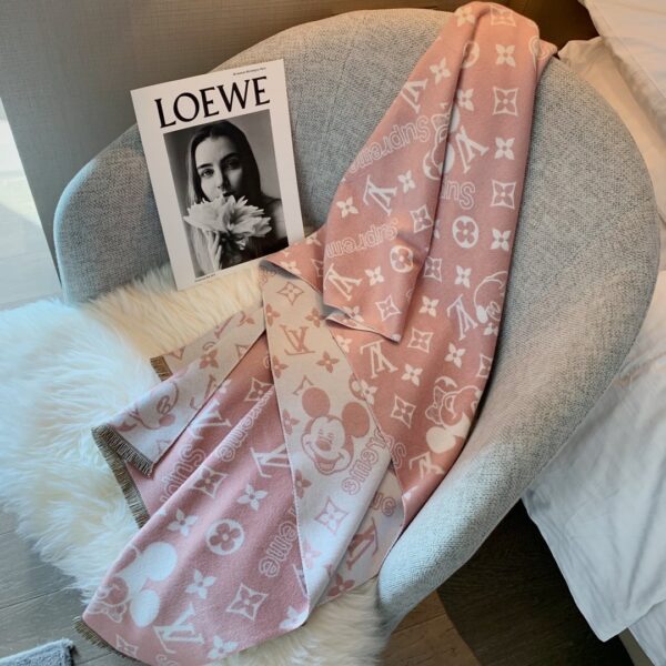 Louis Vuitton Game On Scarf Pink 71in/180cm 