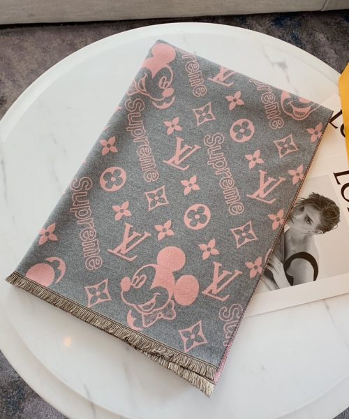 Louis Vuitton Game On Scarf Pink 71in/180cm