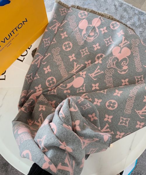 Louis Vuitton Game On Scarf Pink 71in/180cm