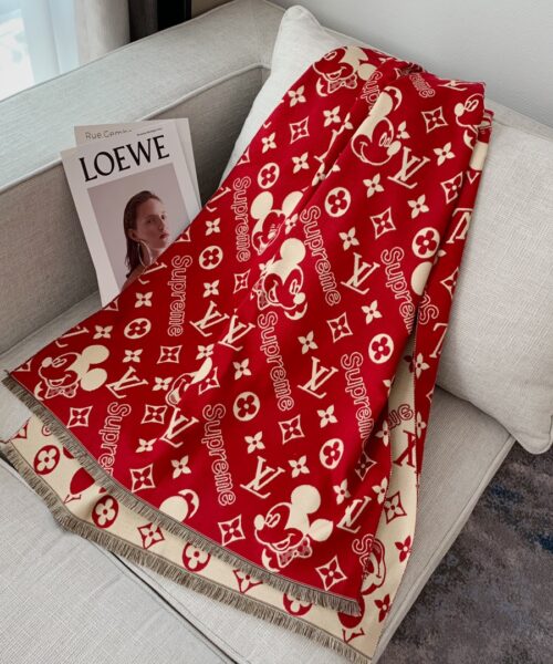 Louis Vuitton Game On Scarf Red 71in/180cm 