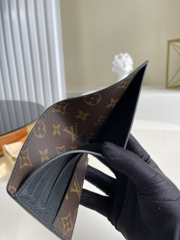 Louis Vuitton Gaspar Wallet Monogram Macassar Canvas For Men, Men's Wallet 11cm LV M93801